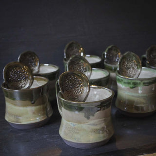 Ingwertasse Wald Design | black clay