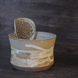 Ginger Cup Jade Glacier | black clay
