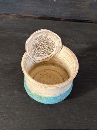 Ingwer Becher Creme Kristall Riff | black clay