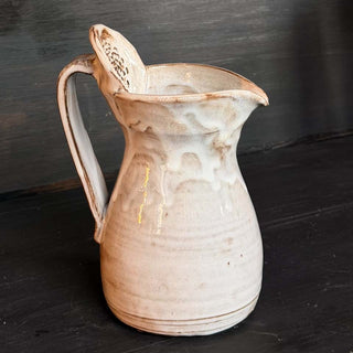 Ingwer Karaffe Unikat 0,7 Liter | black clay | mit kleinem Makel