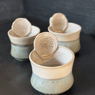 Ingwer Tasse Creme Herbstfarn | black clay