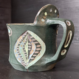 Ingwer Tasse Unikat  #3/3 "Growing" | black clay