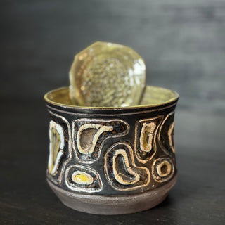 Ingwer Tasse Unikat  #2/2 "a crack in everything" | black clay