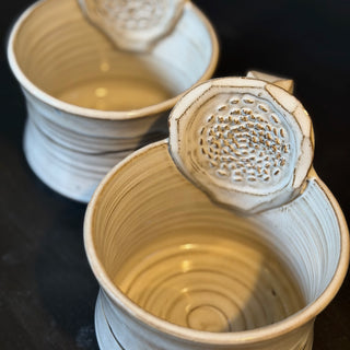 Ingwer Tasse Nebeltanz mit Echtgold Veredelung | black clay