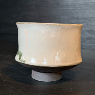 Matcha Schale Morgennebel mit grünem Akzent