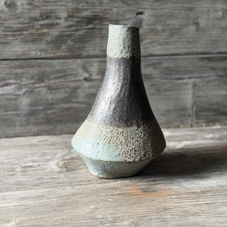 Vase in Jade Gold