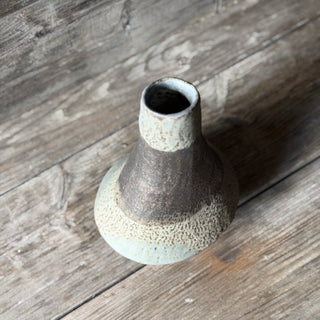 Vase in Jade Gold